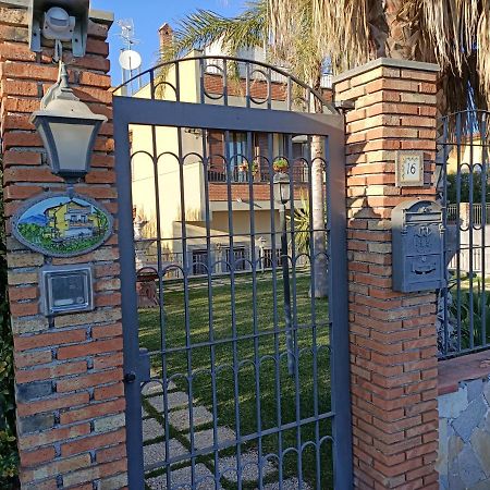 B&B Villa Salome' San Pietro Clarenza エクステリア 写真
